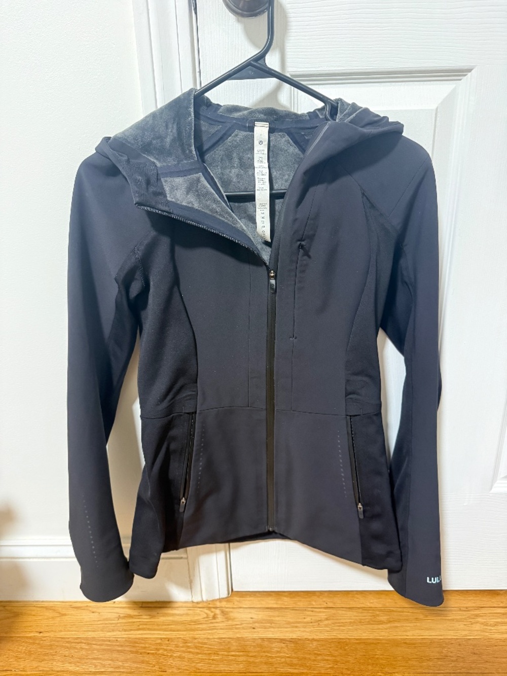 Lululemon Cross Chill Hooded Jacket